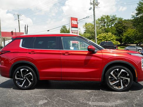 Used 2022 Mitsubishi Outlander SEL FWD image 2