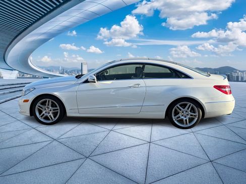 Used 2013 Mercedes-Benz E 350 4MATIC Coupe image 8