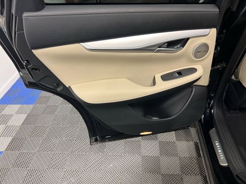 Used 2022 INFINITI QX50 Essential image 9