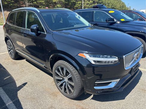 Used 2023 Volvo XC90 B6 Plus w/ Protection Package Premier AWD/4WD image 2