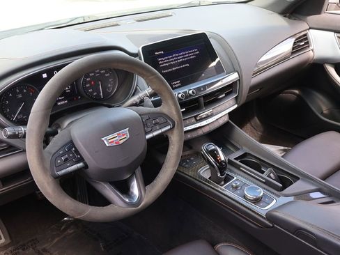 Used 2020 Cadillac CT5 Sport RWD image 30