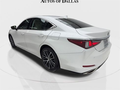 Used 2024 Lexus ES 350 w/ Premium Package image 10