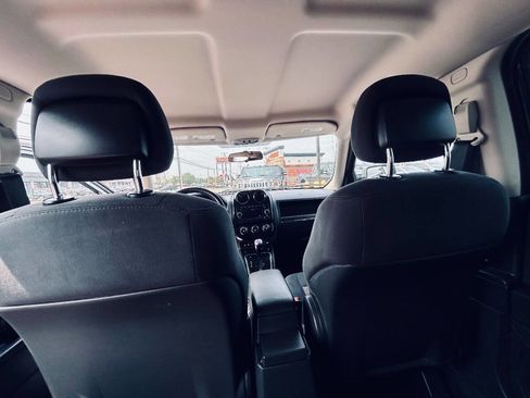 Used 2011 Jeep Patriot Latitude image 22