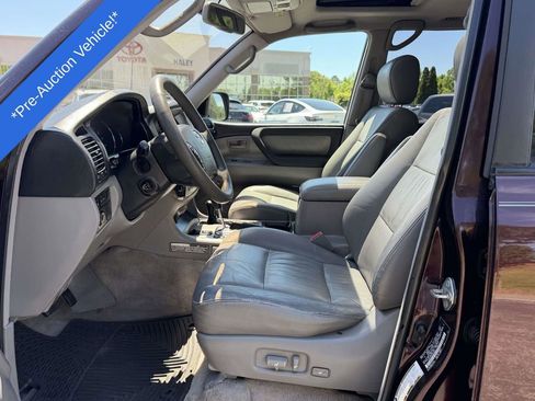 Used 2007 Toyota Land Cruiser AWD/4WD image 15