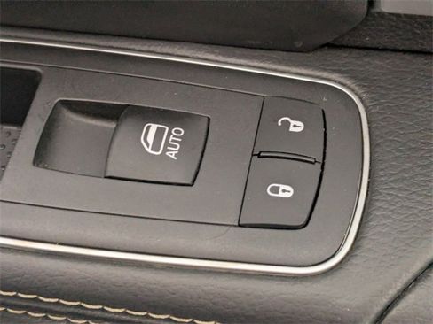 Used 2024 RAM 2500 Big Horn image 34