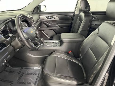 Certified 2019 Chevrolet Traverse LT AWD/4WD image 2