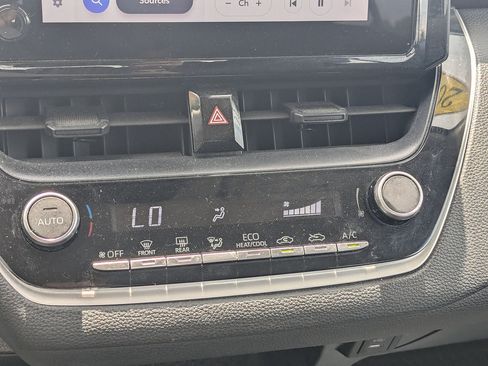 Certified 2024 Toyota Corolla LE FWD image 20