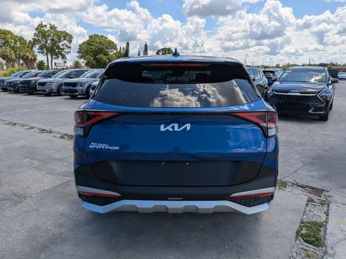 Certified 2024 Kia Sportage EX FWD image 7