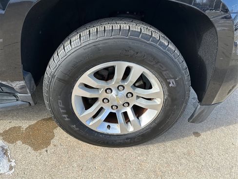 Used 2018 Chevrolet Tahoe LT image 23