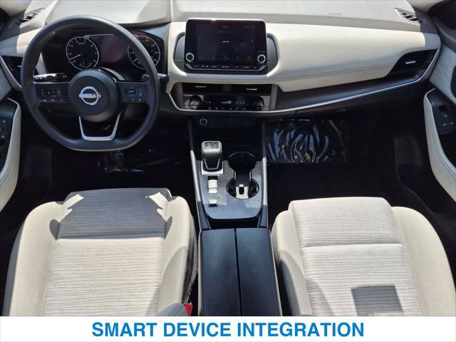Used 2023 Nissan Rogue SV FWD image 21