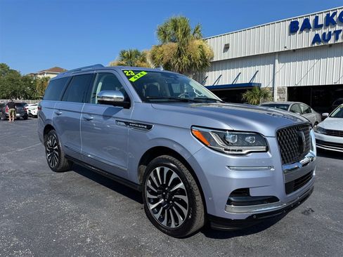Used 2023 Lincoln Navigator Black Label AWD/4WD image 2