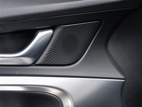 New 2026 Genesis G70 2.5T image 21