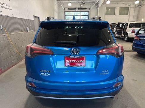 Used 2017 Toyota RAV4 XLE w/ All Weather Liner Package AWD/4WD image 5