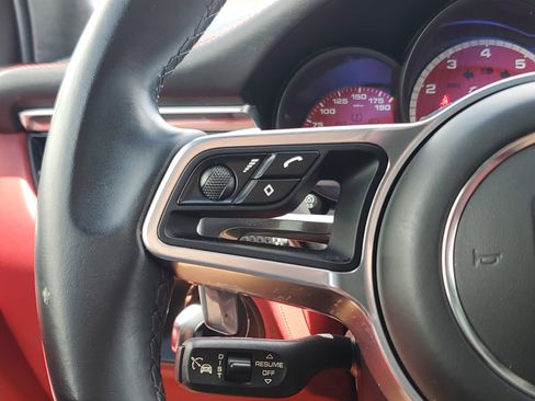 Used 2020 Porsche Macan Turbo AWD/4WD image 24