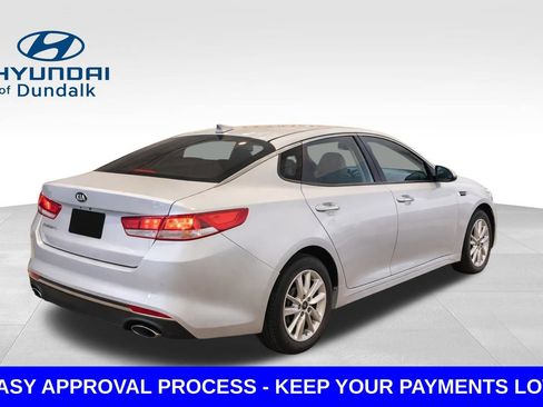 Used 2018 Kia Optima LX image 5
