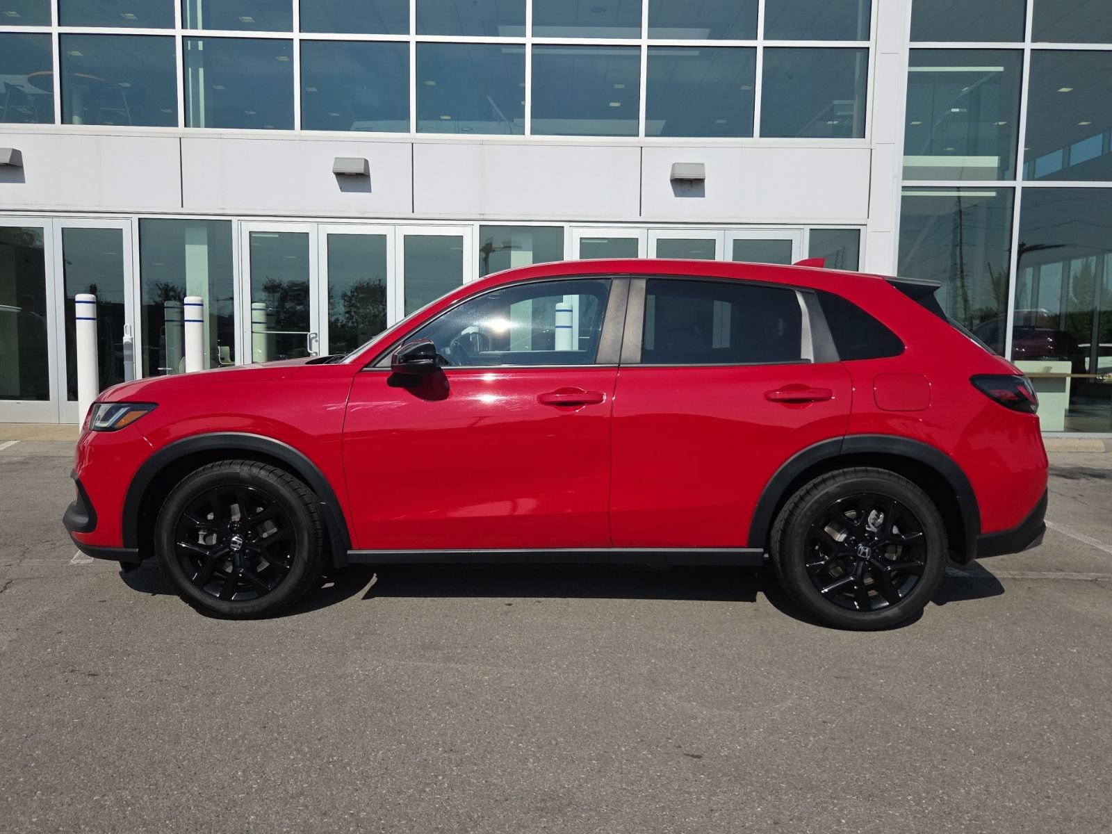 Used 2024 Honda HR-V Sport image 12