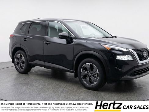 Used 2025 Nissan Rogue SV image 1