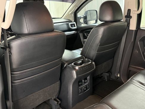 Used 2018 Nissan Titan PRO-4X w/ Pro-4x Convenience Package AWD/4WD image 51