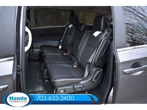 New 2026 Honda Odyssey Touring image 28