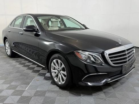 Used 2019 Mercedes-Benz E 300 4MATIC image 10