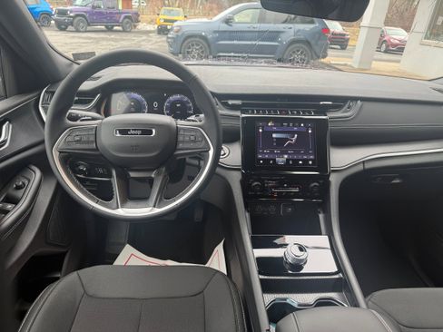 New 2026 Jeep Grand Cherokee L Limited image 15