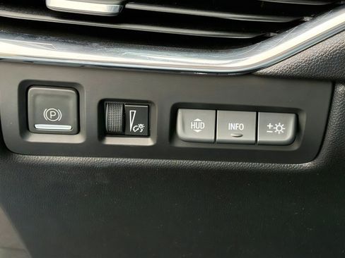 Used 2019 Cadillac XT4 Sport FWD image 18