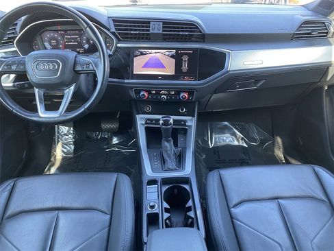 Used 2023 Audi Q3 2.0T Premium image 17
