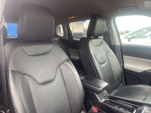 Used 2022 Jeep Compass Limited image 37