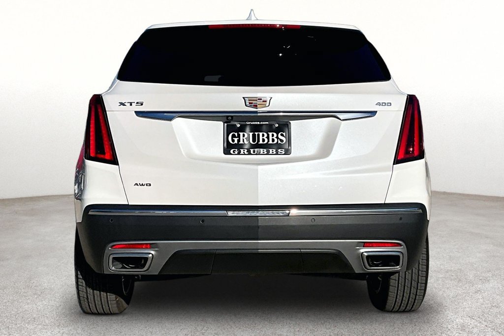 Used 2025 Cadillac XT5 Premium Luxury AWD/4WD image 4