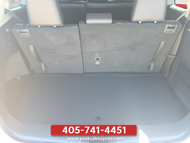 Used 2026 Toyota Highlander XLE AWD/4WD image 30