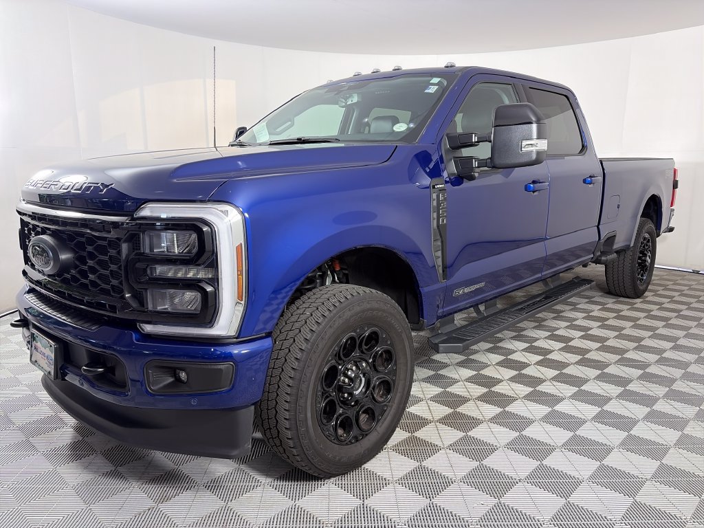 Used 2026 Ford F350 Lariat w/ Black Appearance Package AWD/4WD image 3