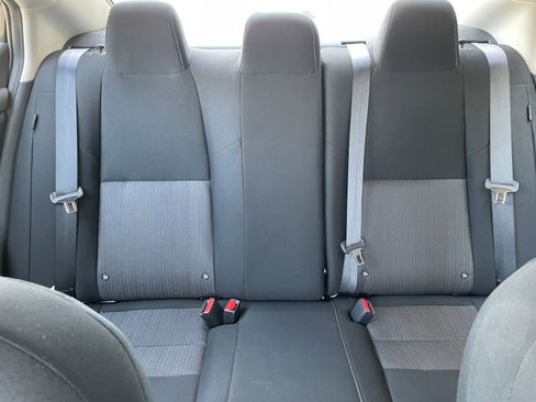 Used 2025 Nissan Sentra SV image 36