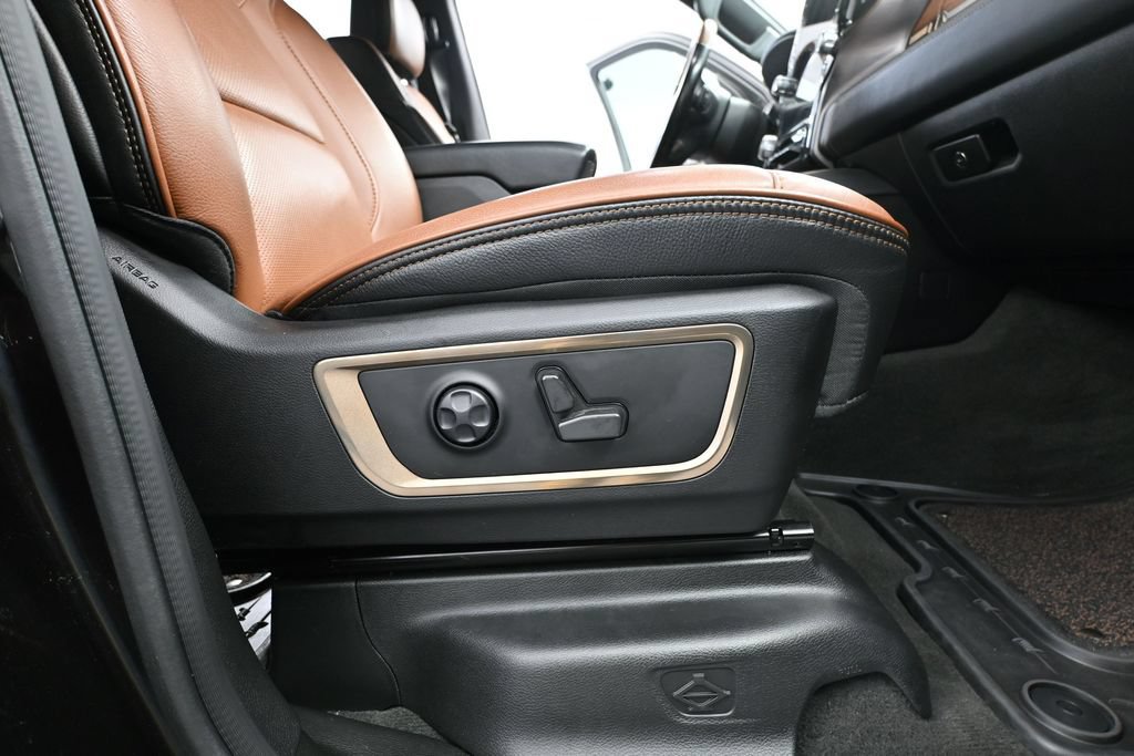 Used 2022 RAM 1500 Limited w/ Body-Colour Bumper Group AWD/4WD image 40
