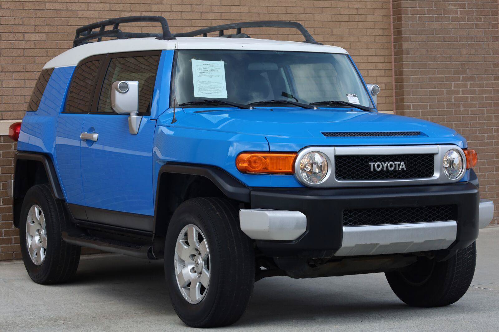 Used 2007 Toyota FJ Cruiser 2WD image 7