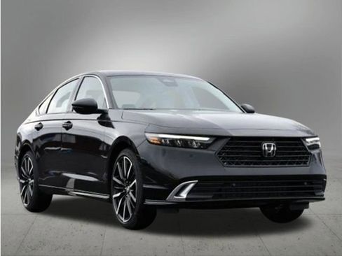 New 2026 Honda Accord Touring image 7