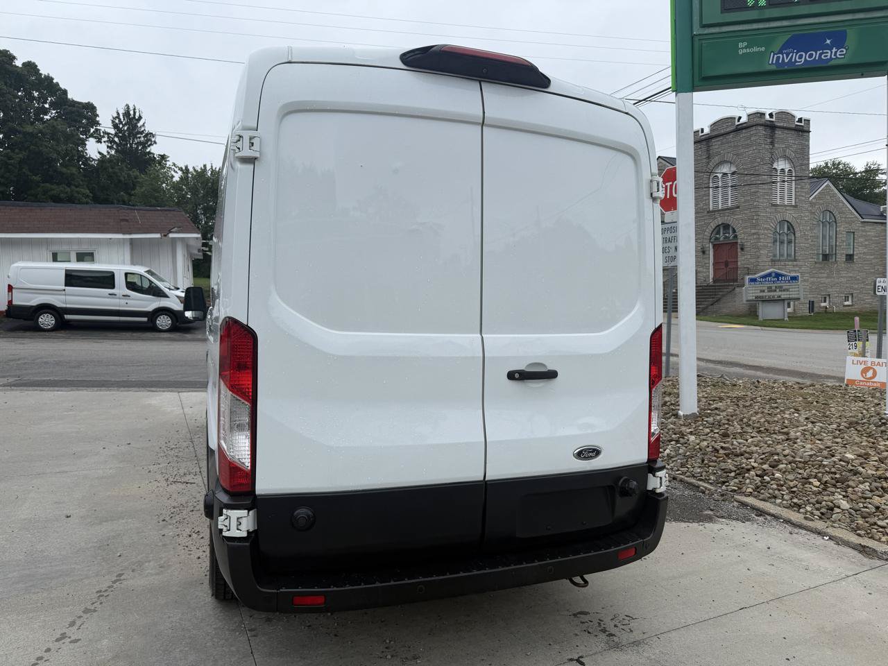 Used 2019 Ford Transit 250 148 Medium Roof RWD image 7