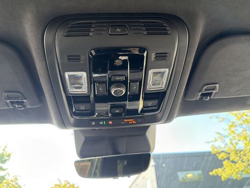 Used 2026 Cadillac Escalade V w/ LPO, ONYX Package AWD/4WD image 51