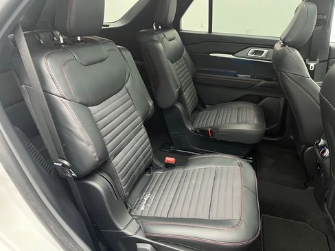 New 2026 Ford Explorer ST-Line w/ ST-Line Street Pack image 33