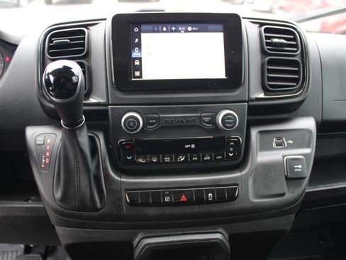 Used 2025 RAM ProMaster 2500 w/ Convenience Group FWD image 19