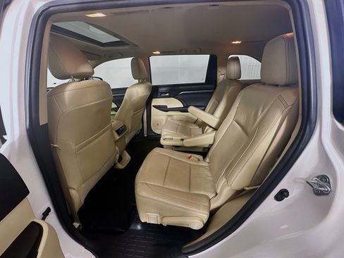 Used 2015 Toyota Highlander Limited image 28