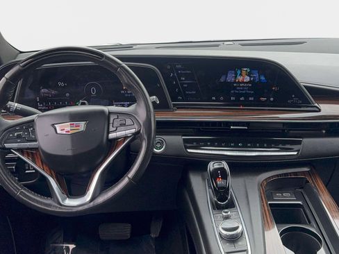 Used 2023 Cadillac Escalade Premium Luxury w/ Performance Package image 12