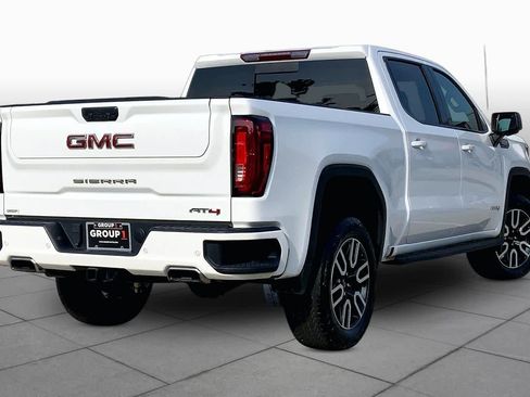 Used 2024 GMC Sierra 1500 AT4 w/ AT4 Premium Package AWD/4WD image 13