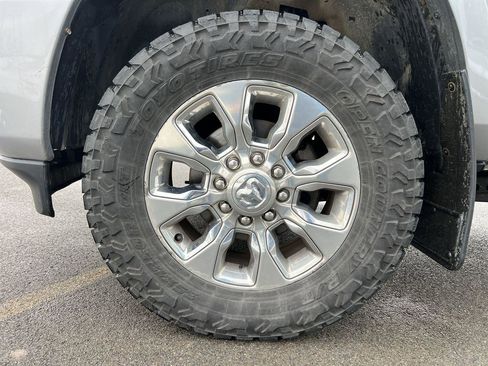 Used 2022 RAM 2500 Laramie image 32