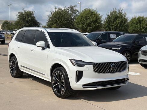 New 2026 Volvo XC90 B6 Ultra image 3