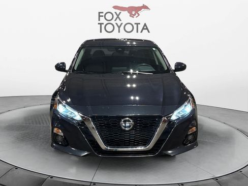 Used 2021 Nissan Altima 2.5 SL FWD image 9