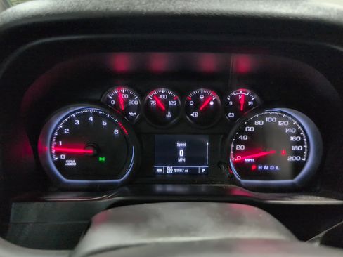 Used 2021 Chevrolet Silverado 2500 Custom w/ Custom Value Package image 8