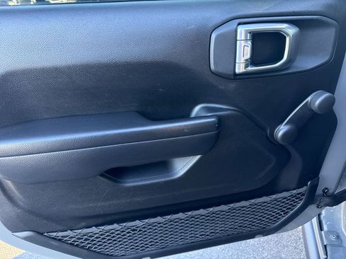 Used 2021 Jeep Wrangler Unlimited Sport image 16