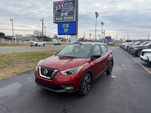Used 2020 Nissan Kicks SR w/ SR Premium Package image 7