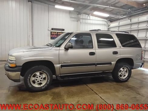 Used 2001 Chevrolet Tahoe LS w/ LS Preferred Equipment Group AWD/4WD image 5