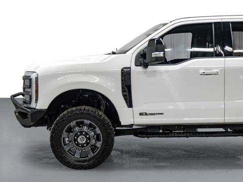 Used 2024 Ford F250 Lariat w/ Lariat Ultimate Package AWD/4WD image 10